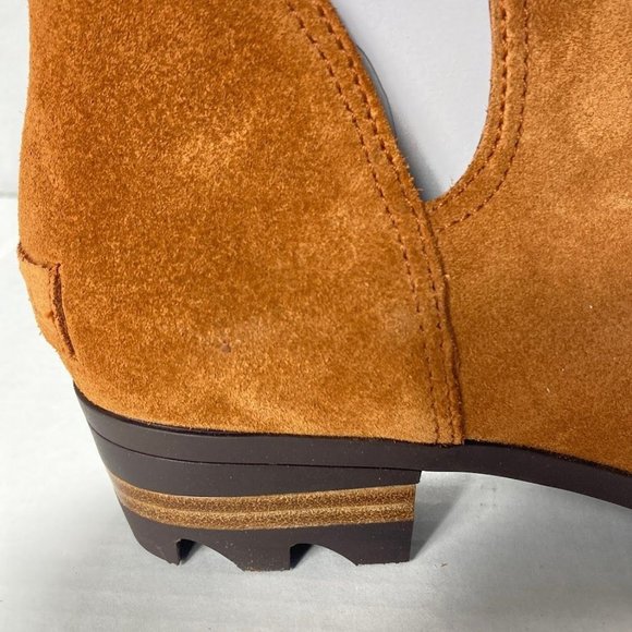 SOREL Women Bootie Lolla Lug  Suede Ankle Boot brown Size 6 - Picture 3 of 7
